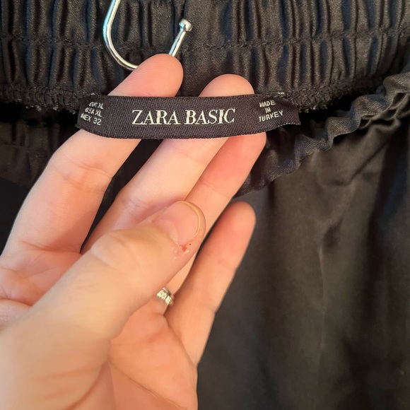 Zara Women's Black Joggers -size XL - Picture 3 of 4